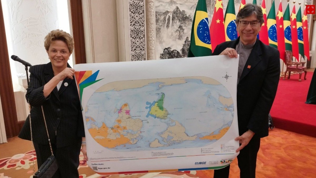 Dilma pode ter violado lei chinesa ao exibir mapa-múndi invertido no país asiático