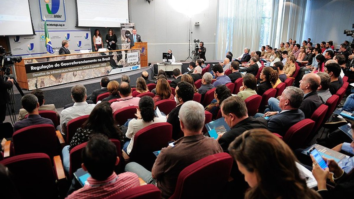 Seminário sobre georreferenciamento debate propostas para criação de marco regulatório